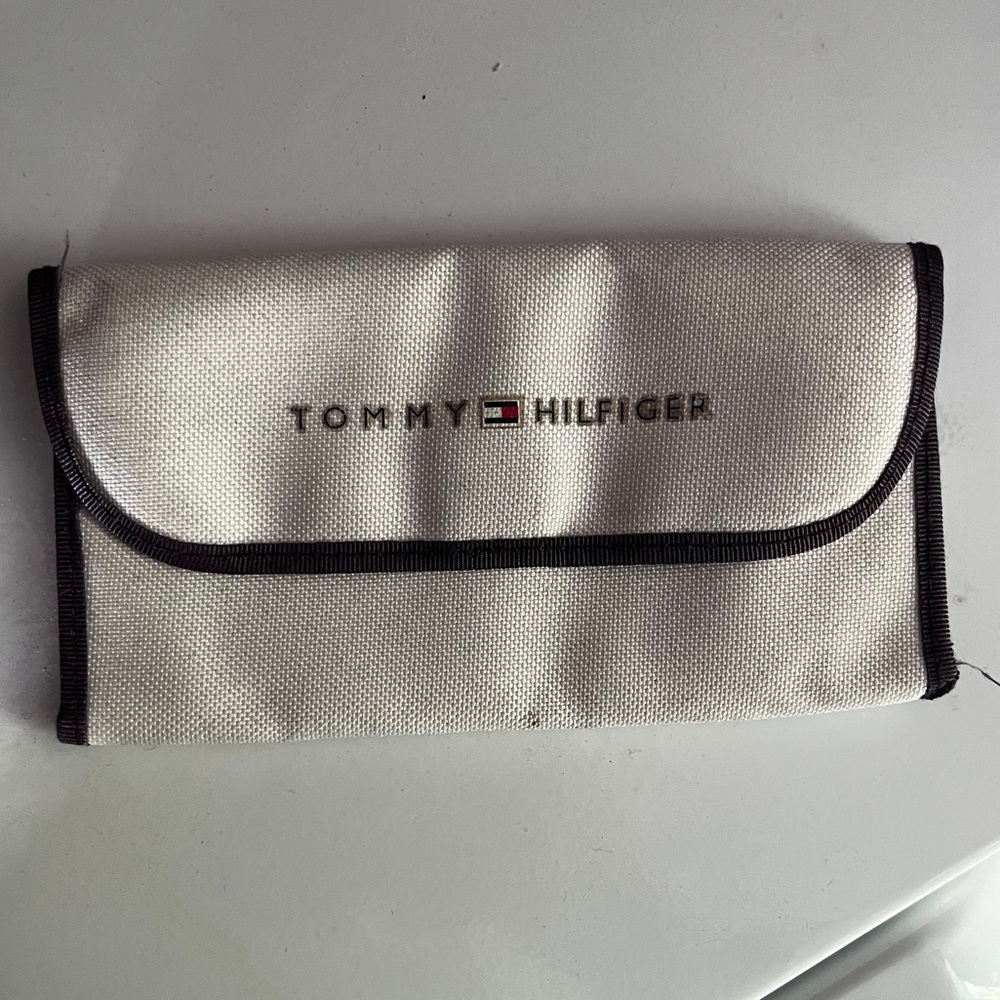 Tommy Hilfiger Case for Glasses/Wallet